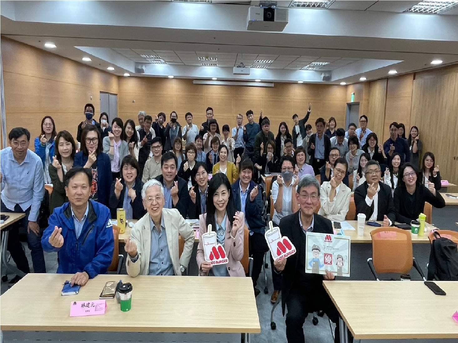 從永續發展與淨零排放目標,探討永續食農教育